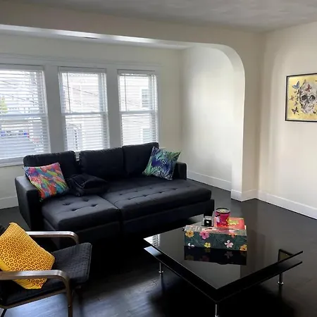 Modern Three Bedroom Condo - Boston Stoneham Exterior photo