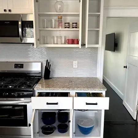 Modern Three Bedroom Condo - Boston Stoneham Exterior photo